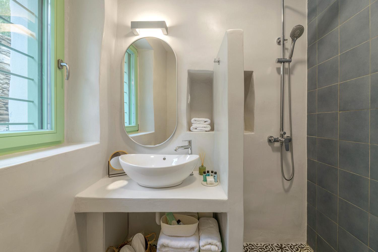 Demilia Luxury Suites Μπατσί Δωμάτιο φωτογραφία